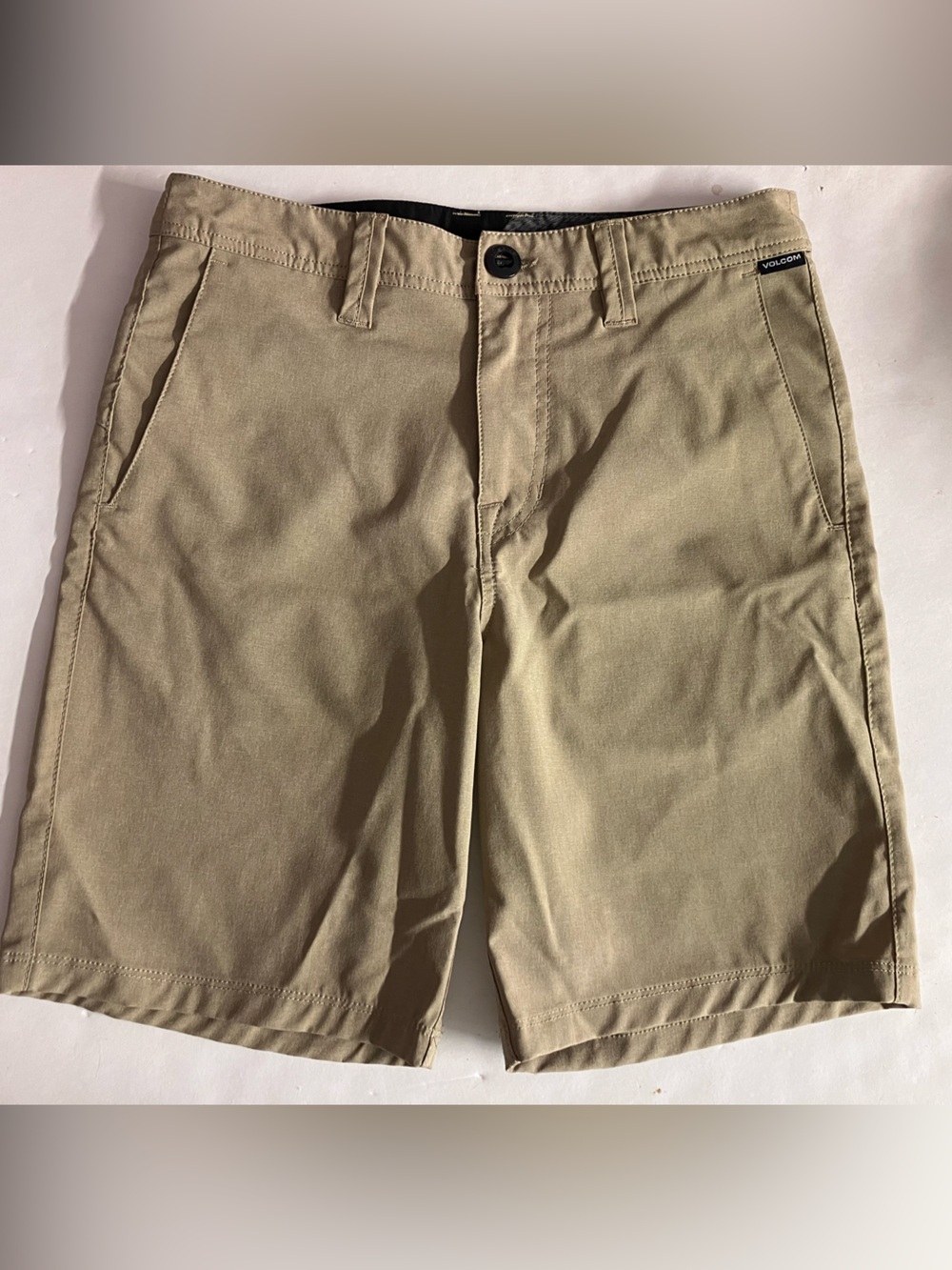 Men’s Volcom Frickin SNT Static Hybrid Shorts, Size 28, Khaki, Walkshorts
